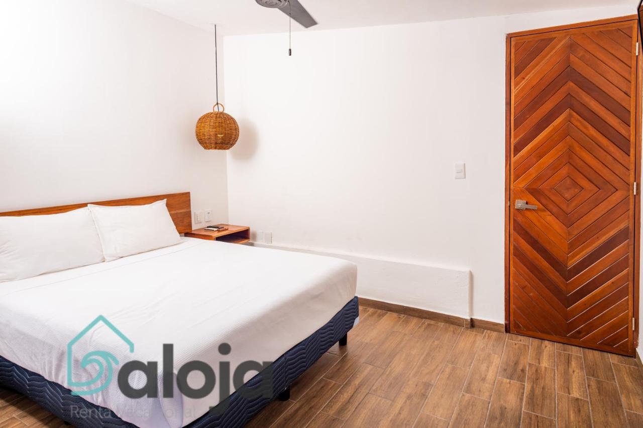 Vica Guest House Con Piscina En La Entrada De La Zona Hotelera Канкун Экстерьер фото